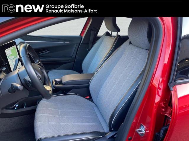 Renault Mégane E-Tech image 2