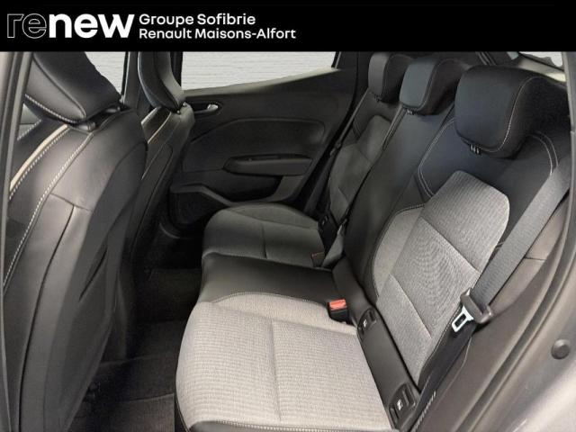Renault Clio image 9