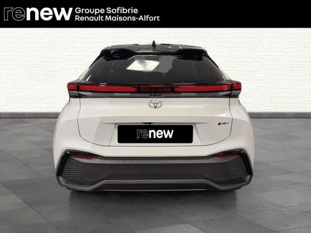 Toyota C-Hr image 9