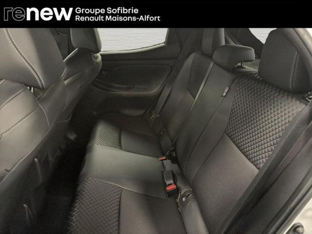 Toyota Yaris image 8