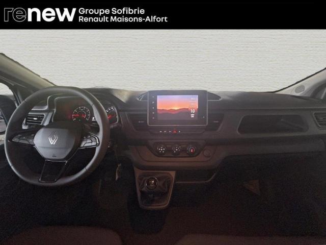 Renault Trafic image 8