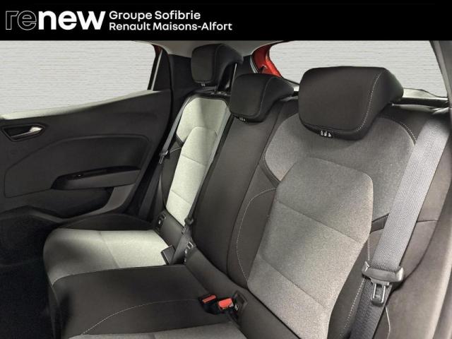 Renault Clio image 2