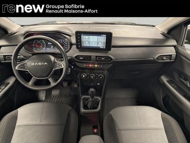 Dacia Sandero image 8