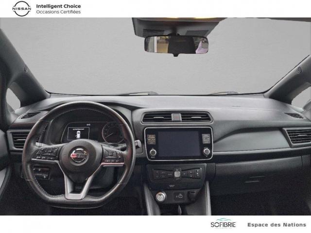Nissan Leaf image 2