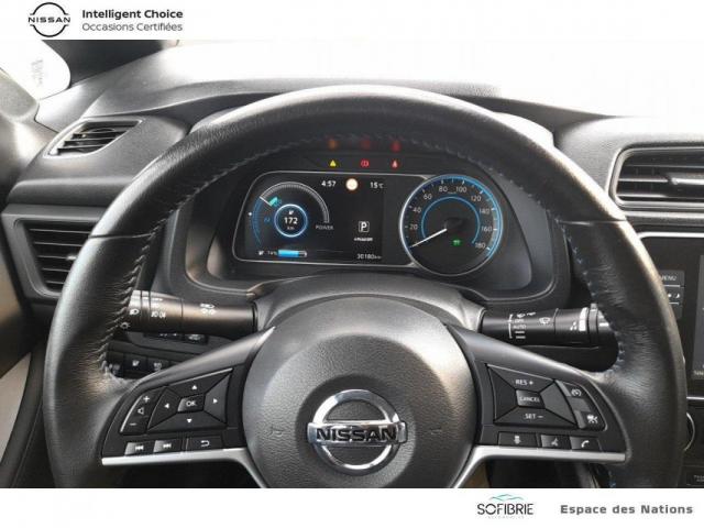 Nissan Leaf image 4