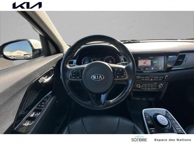Kia Niro image 8