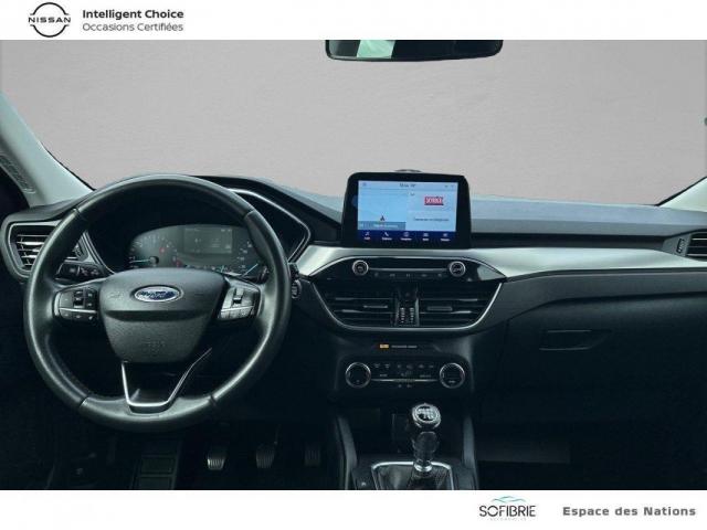 Ford Kuga image 8