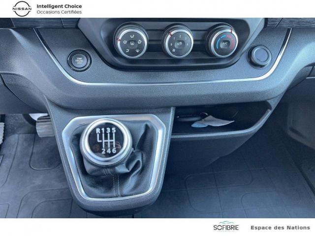 Nissan Primastar image 6