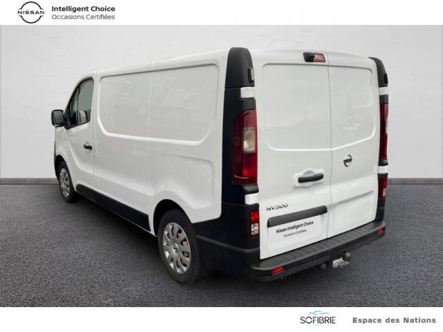 Nissan Nv300 image 5
