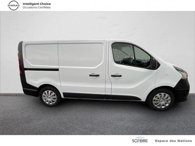 Nissan Nv300 image 9