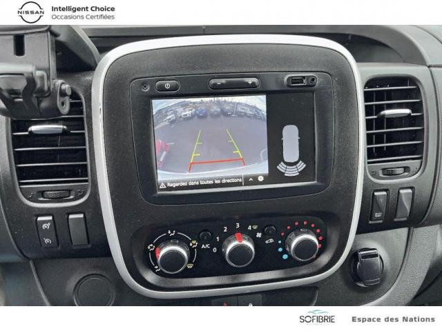 Nissan Nv300 image 4