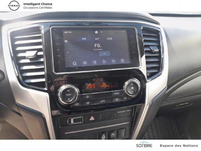 Mitsubishi L200 image 9