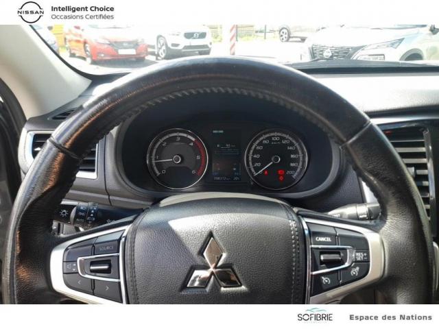 Mitsubishi L200 image 8