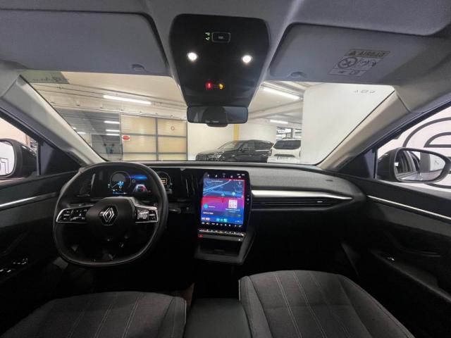 Renault Mégane E-Tech image 1