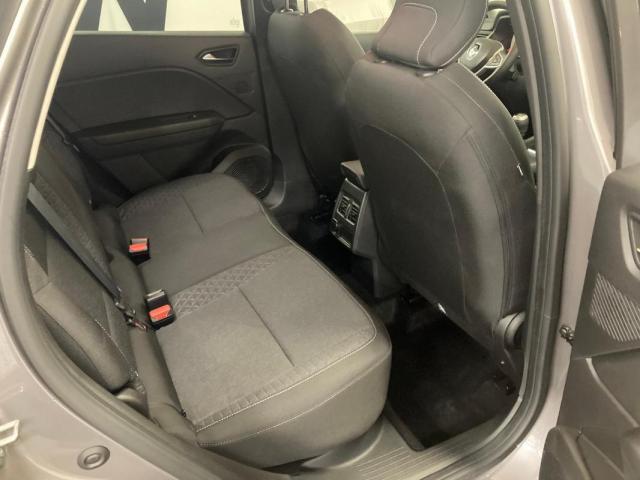 Renault Captur image 2