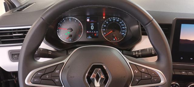Renault Clio image 1