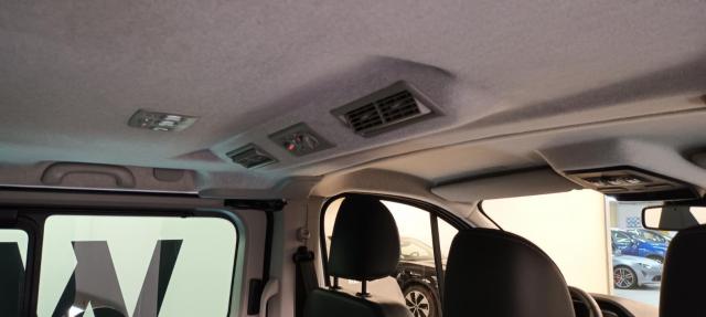 Renault Trafic image 8