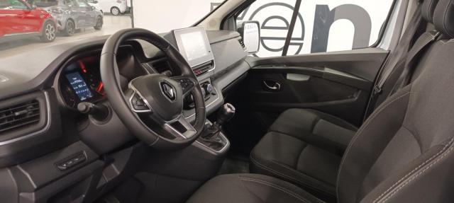 Renault Trafic image 1