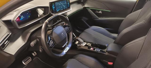 Peugeot 208 image 5