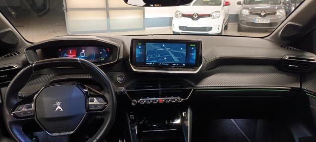 Peugeot 208 image 2