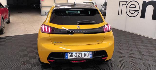 Peugeot 208 image 9