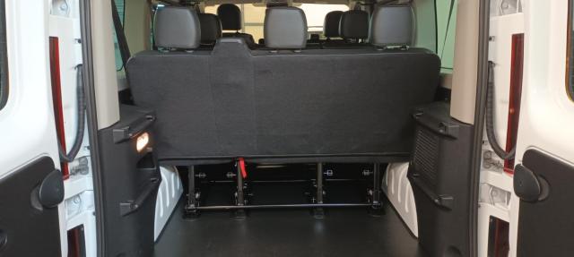 Renault Trafic image 1
