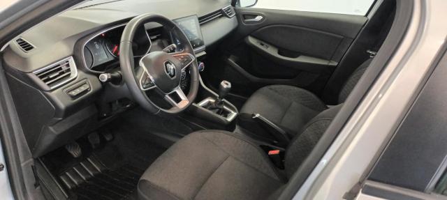 Renault Clio image 9