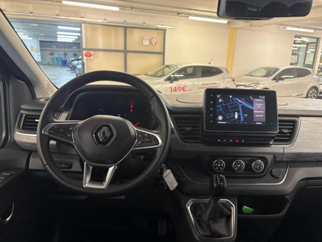 Renault Trafic image 2