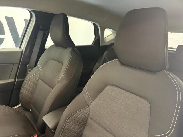Renault Captur image 3