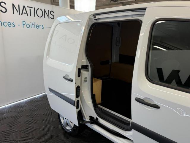 Renault Kangoo Express image 9