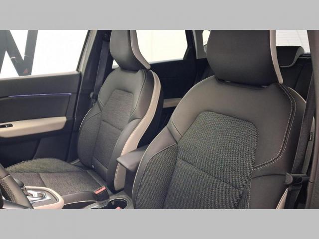 Renault Captur image 8