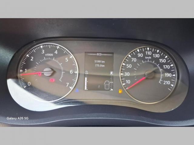 Renault Master image 2