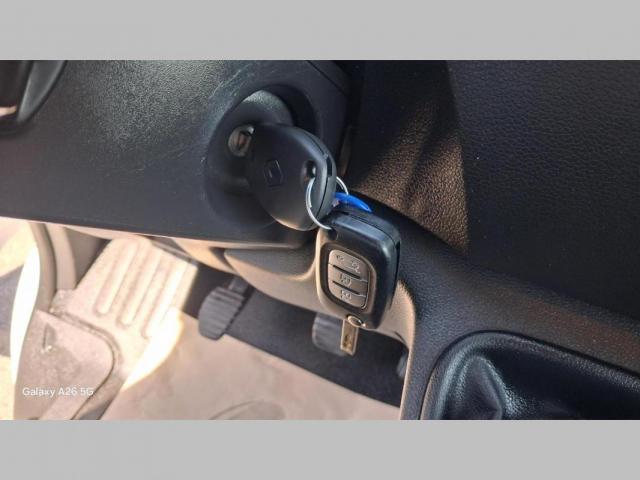Renault Master image 8