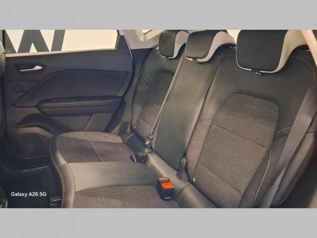 Renault Captur image 8