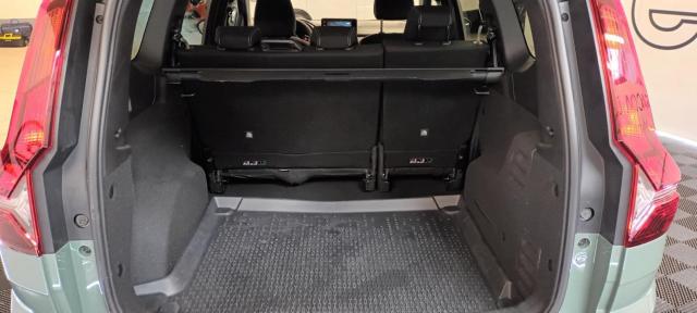 Dacia Jogger image 1
