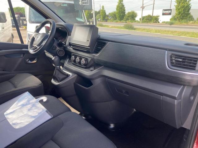 Renault Trafic image 4
