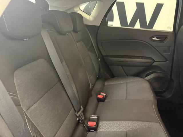 Renault Captur image 6