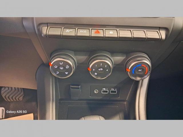 Renault Captur image 1