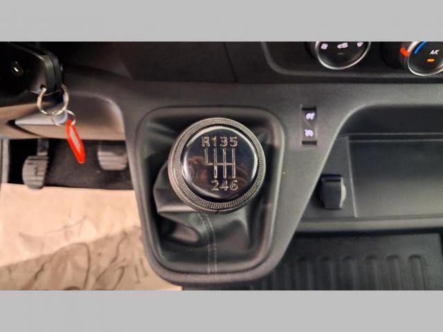 Renault Master image 4