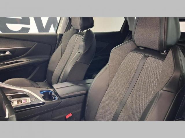 Peugeot 3008 image 1