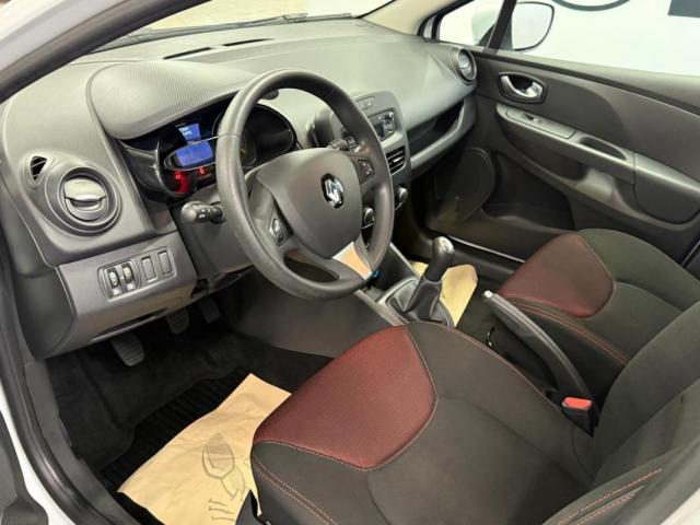 Renault Clio image 9