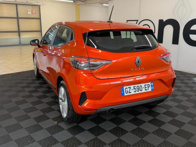 Renault Clio image 8