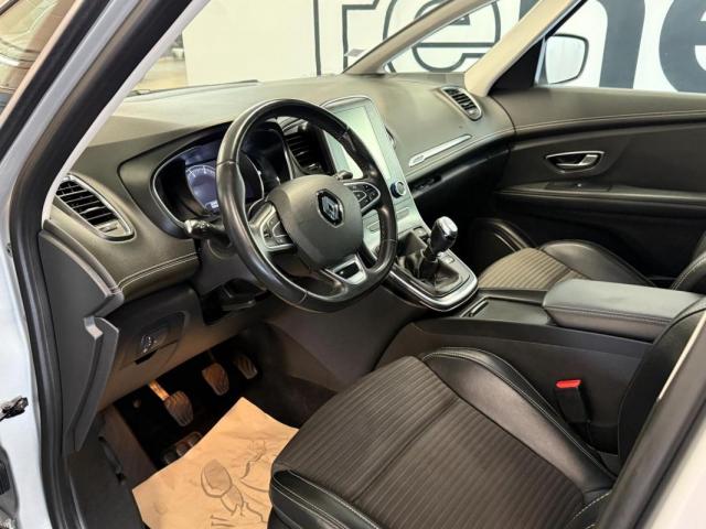 Renault Scénic image 3