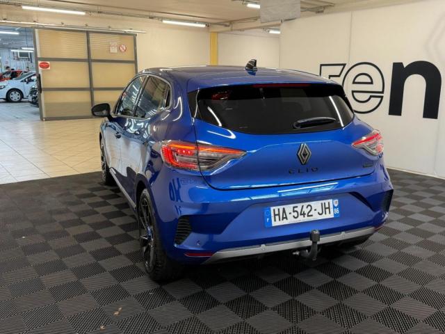 Renault Clio image 2