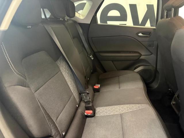 Renault Captur image 2