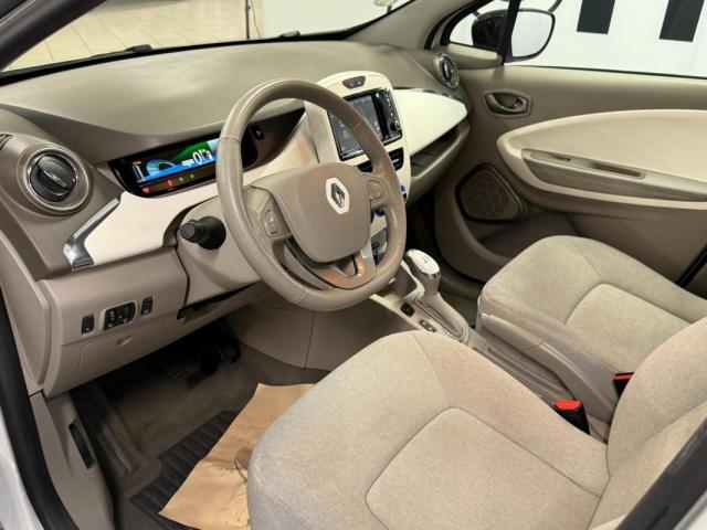 Renault Zoe image 8