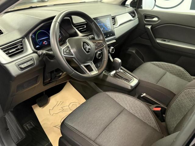Renault Captur image 1