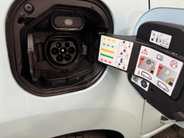 Renault Twingo image 8