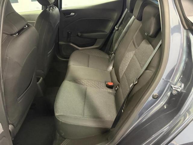 Renault Clio image 9
