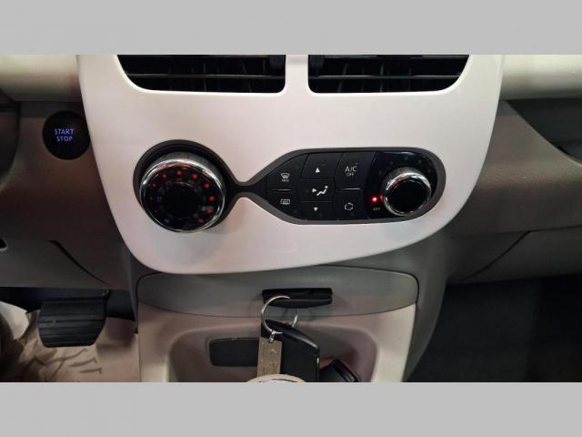 Renault Zoe image 2